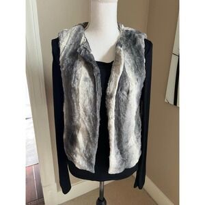 Eric + Lani gray faux fur vest size M